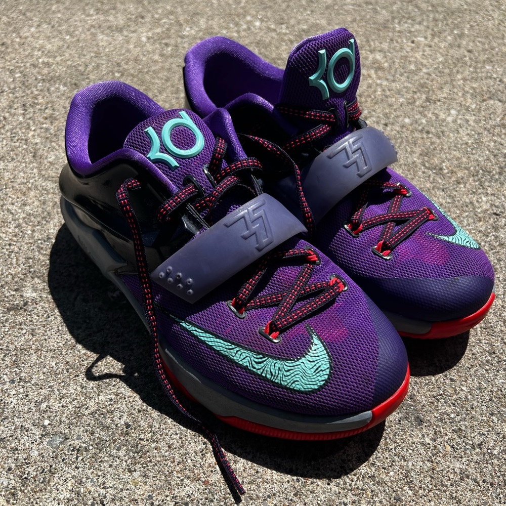 Nike KD 7 Lightning shoes
